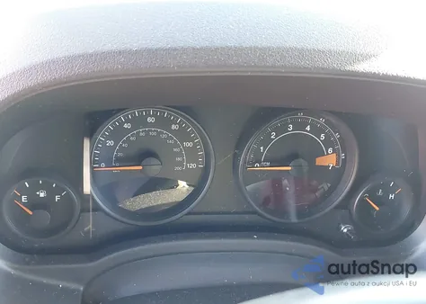 2014 Jeep Patriot Latitude z USA, uszkodzony, nr VIN 1C4NJRFB9ED689598